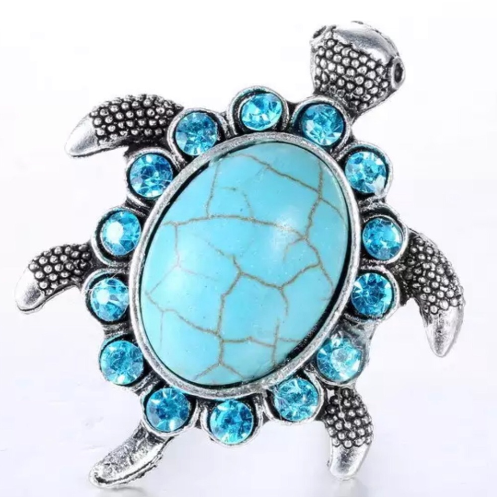 🌟NWT🌟 One size fits all Turtle crystal ring